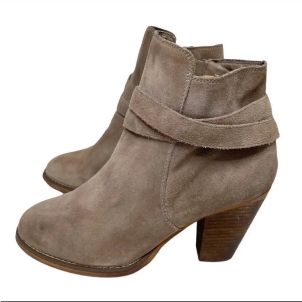 SOLE SOCIETY Rumi Taupe Suede Leather Booties size 8 - Picture 4 of 13